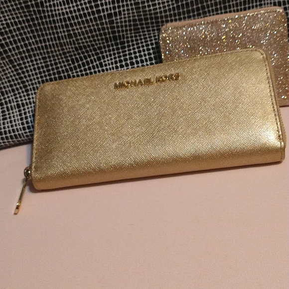 M.K Golden metallic Leather Wallet - Picture 5 of 12